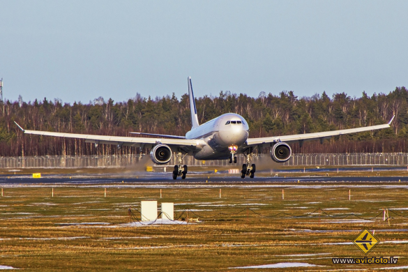 Airbus A330-243